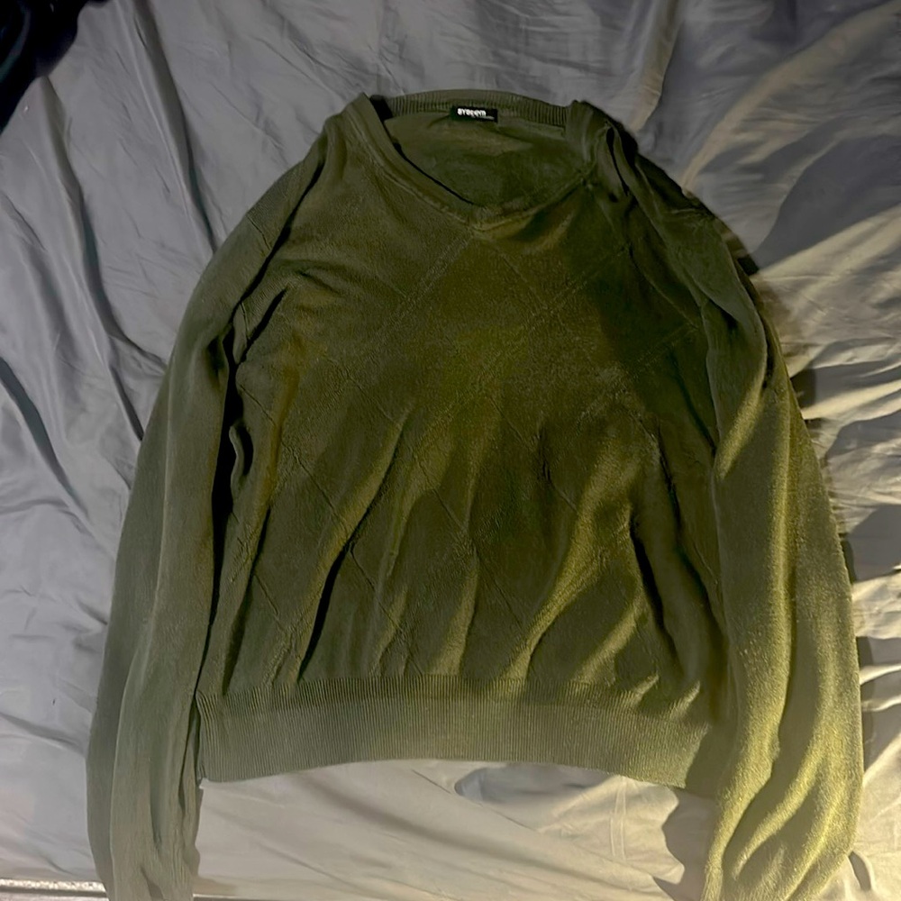 Green system v-neck sweater